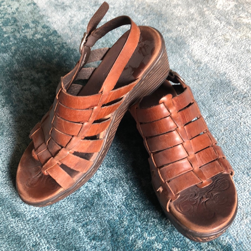 BORN sandals